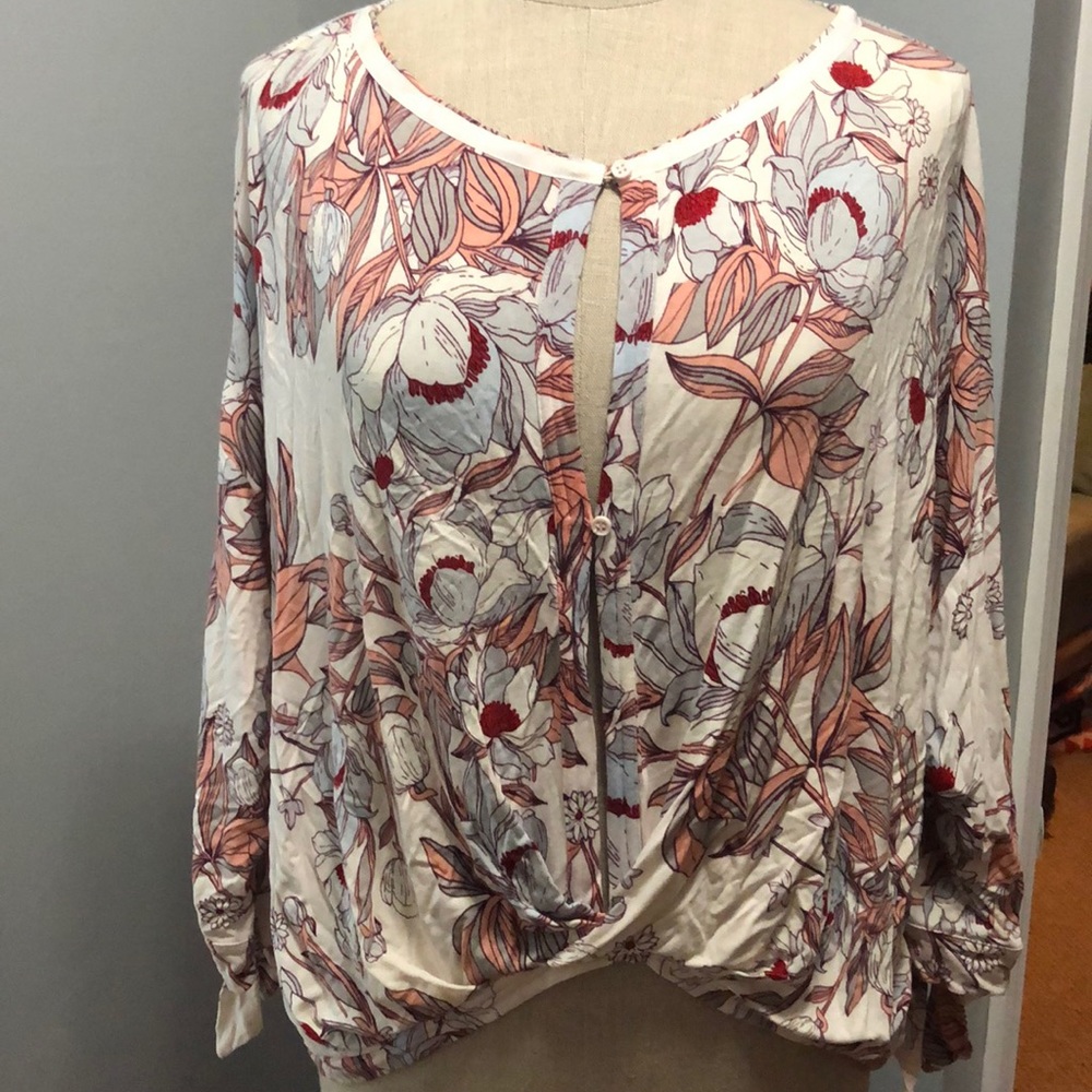 FP Free People Dolman Twist Front Top - Picture 2 of 6